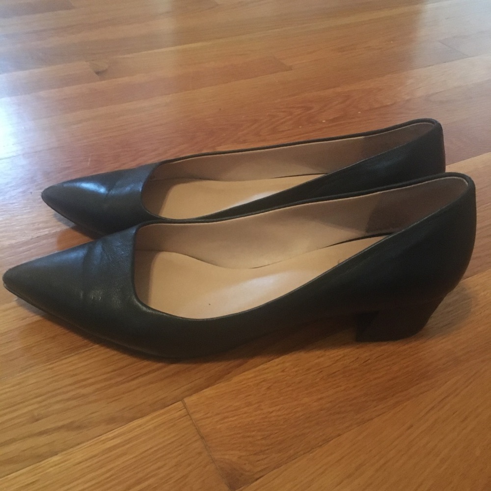 Franco Sarto black leather pointed flats
